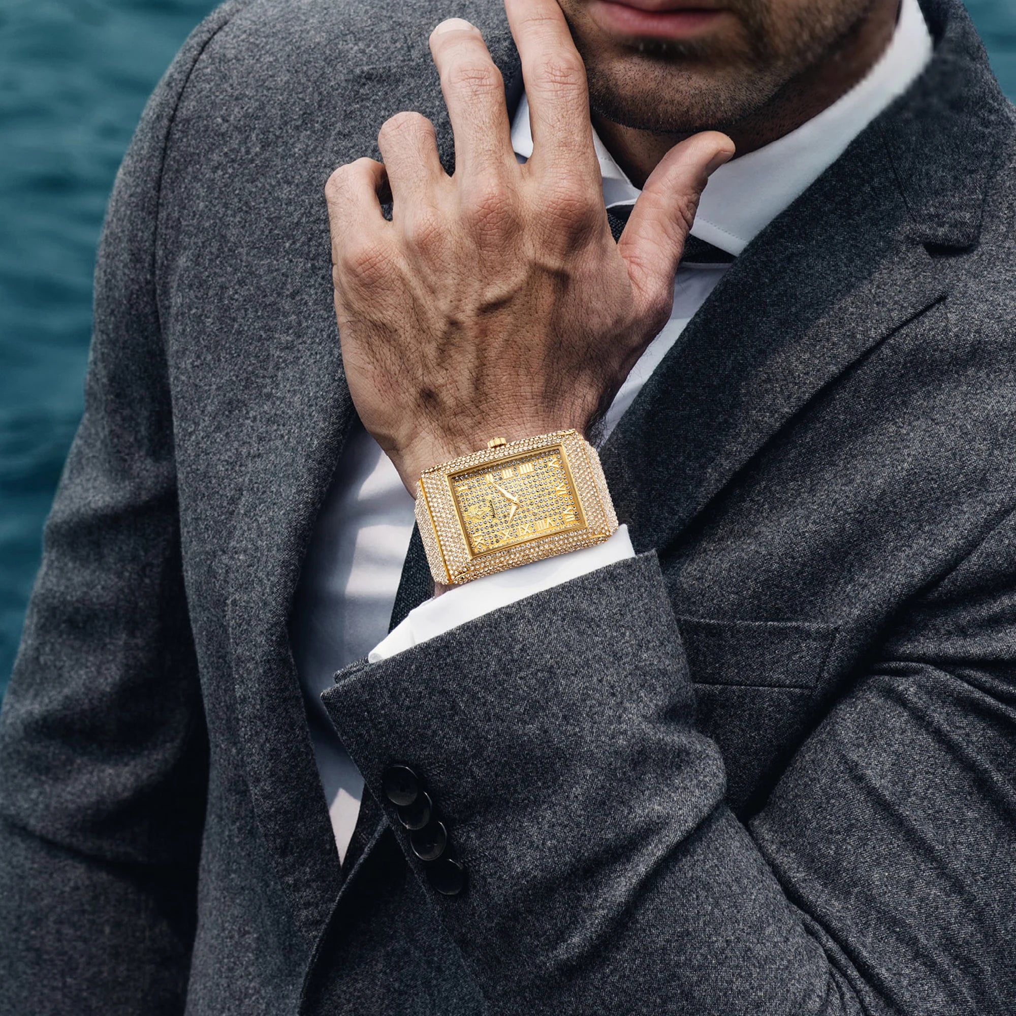 YaLaLuSi Men's Full-Diamond Large-Dial Water-Resistant Quartz Watch: An Elegant Bracelet Watch Gift reloj mujer