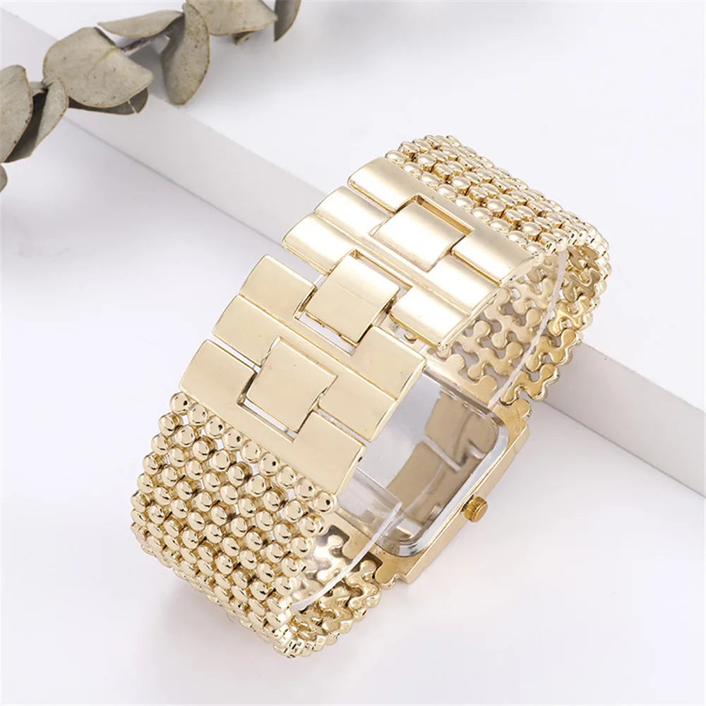Simple Square Gold Watches Women Fashion Casual Alloy bracelet Ladies Wristwatches 2024 G Diamond Scale Dial Female Quartz Clock
