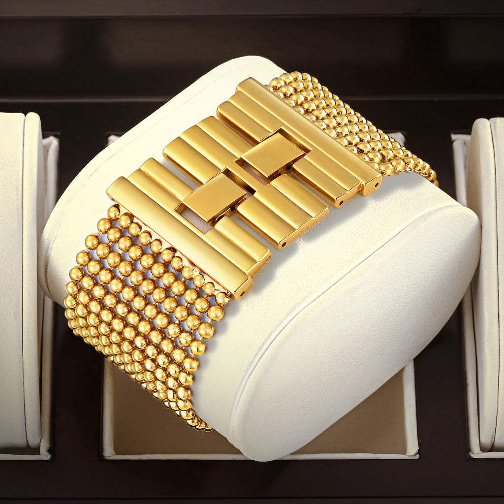 YaLaLuWomen's Watch Brand: Light Luxury Elegant Diamond-Set Square Watch with Water-Resistant Quartz Movement reloj mujer LX1073