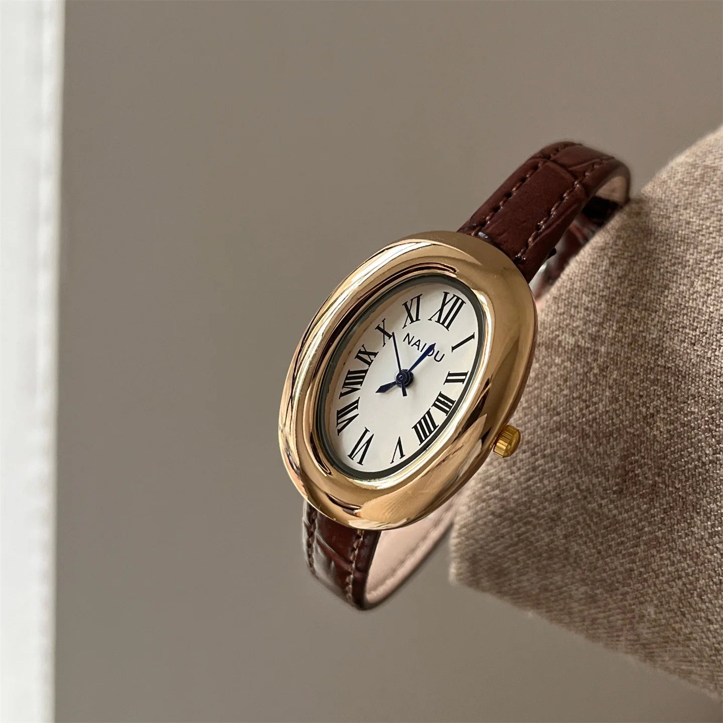 Luxury Brand Women Oval Goose Egg Quartz Watch Vintage Leather Strap Wristwatch Ladies Watches Christmas Gift Clock Relojes