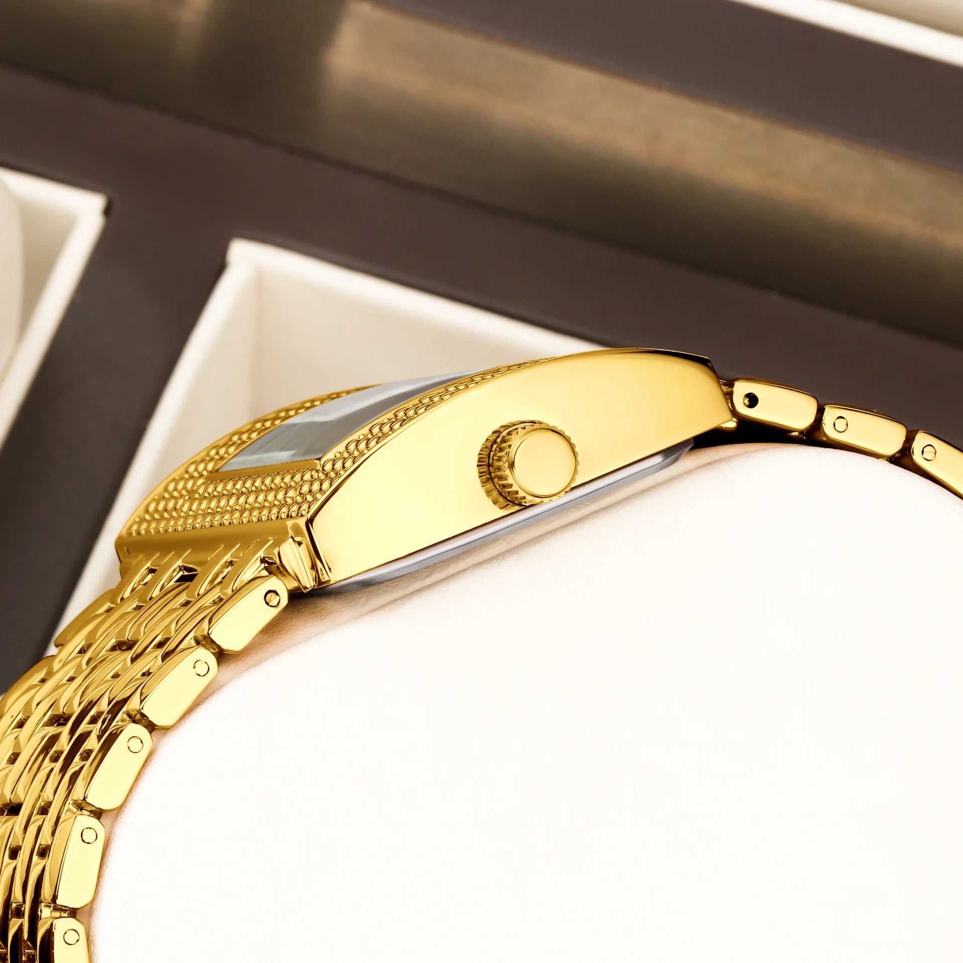 Elegant Women'S WristwatchFashionable European And American StyleQuartz Women'S WatchElectroplated Eco-Friendly Material Watch.