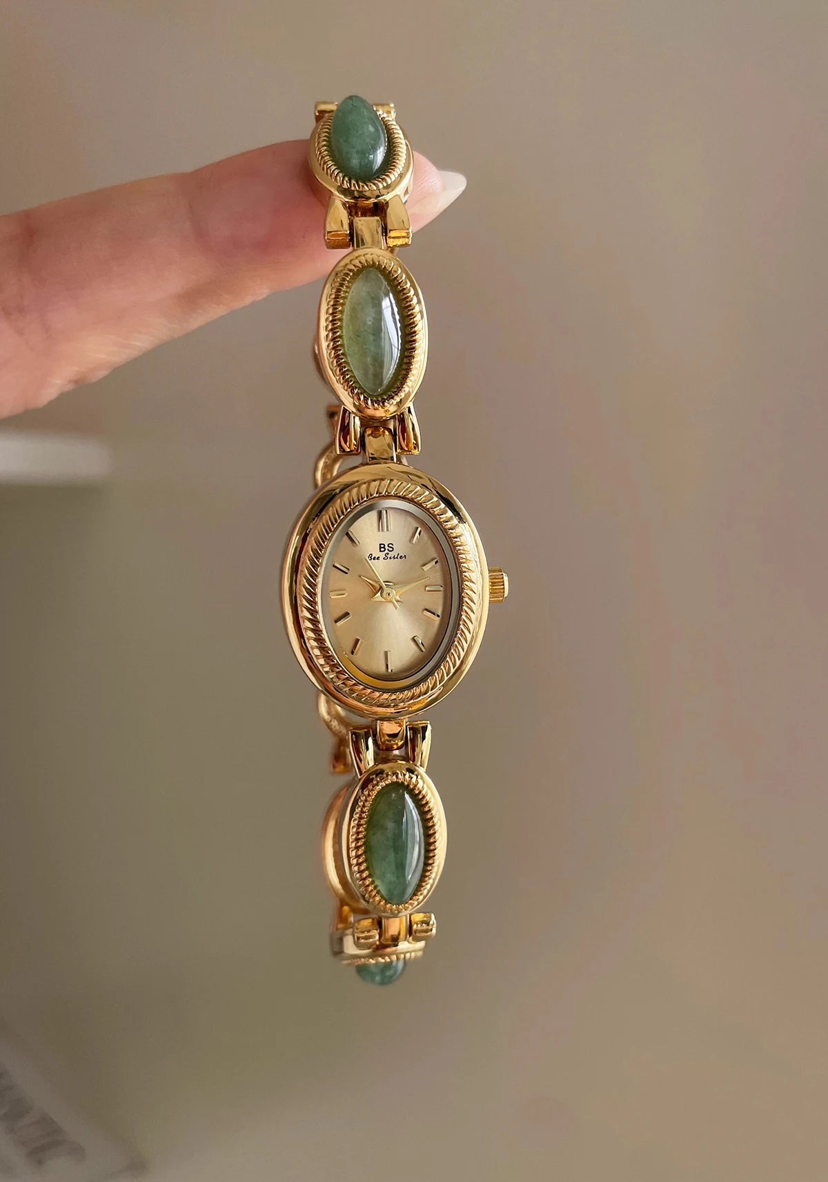 High-end Luxury Watches for Woman Elegant Green Jewelry Jade Quartz Bracelet Wristwatch Gift for Women Lady Fashion Dress Watch