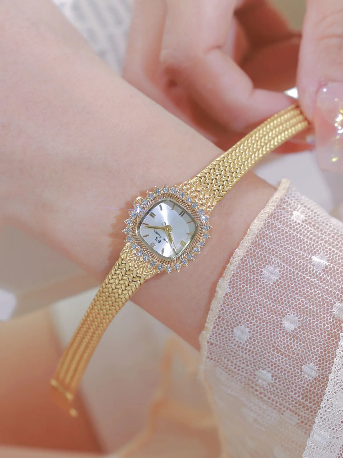 Fashion Brand Luxury Womens Watch With Rhinestones Golden Mesh Diamond Watches Small Ladies Watch For Women Relogios Feminino