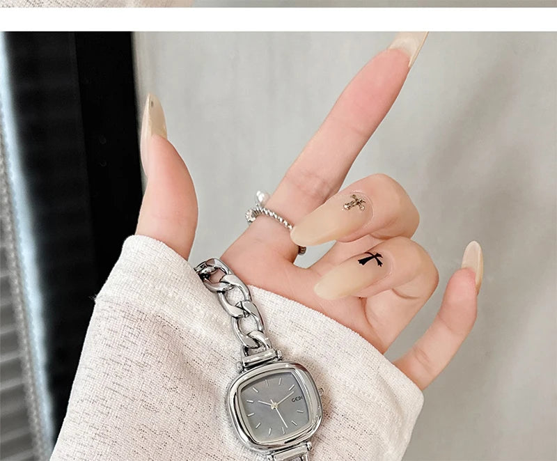 GEDI Watch Elegant 2026 Women Niche Exquisite Light Luxury Shell Bracelet Quartz Women's Silver Watches Gift for Ladies