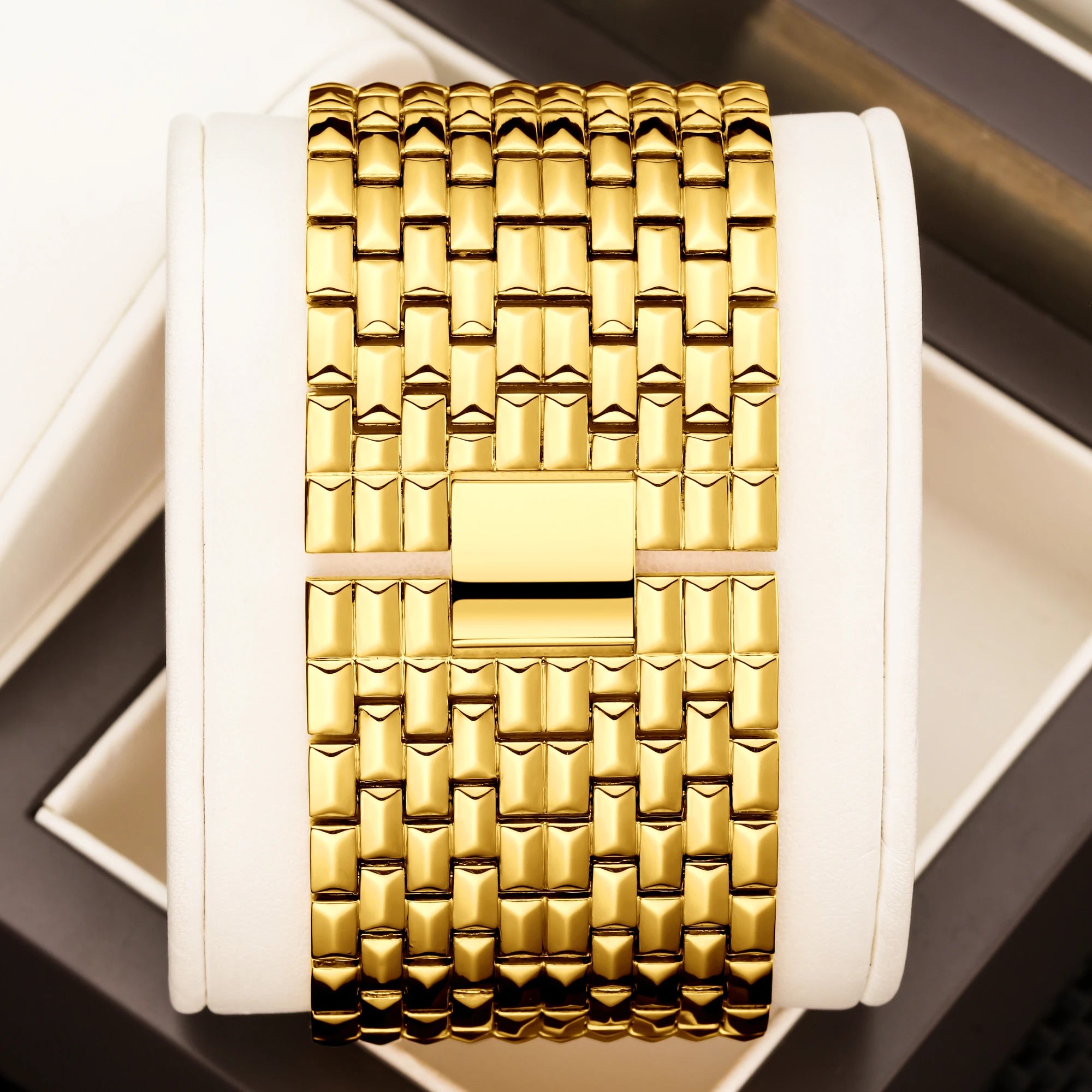 YaLaLuSi Women’s Fashionable Water-Resistant Quartz Bracelet Watch: An Elegant Square Timepiece watch for ladies  reloj mujer