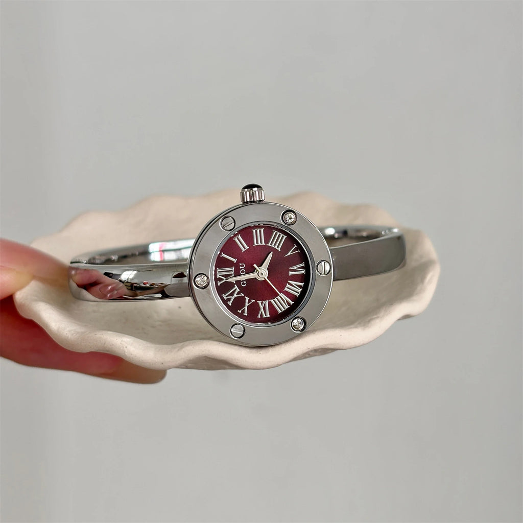 Round exquisite watch for women, fashionable design, elegant bracelet-style quartz watch for women, gift for women, female gifts
