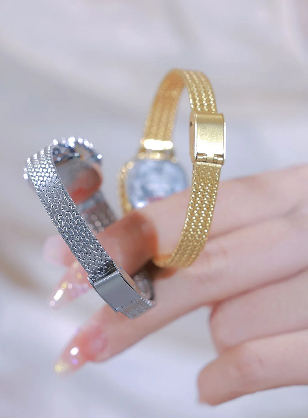 Fashion Brand Luxury Womens Watch With Rhinestones Golden Mesh Diamond Watches Small Ladies Watch For Women Relogios Feminino