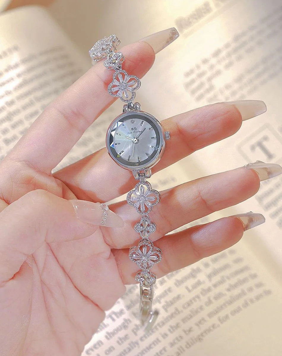 Watches For Women Fashion Elegant Gold Silver Bracelet Small Quartz Wristwatch 2025 Women's Lucky Watch Girlfriend Lovers Gift