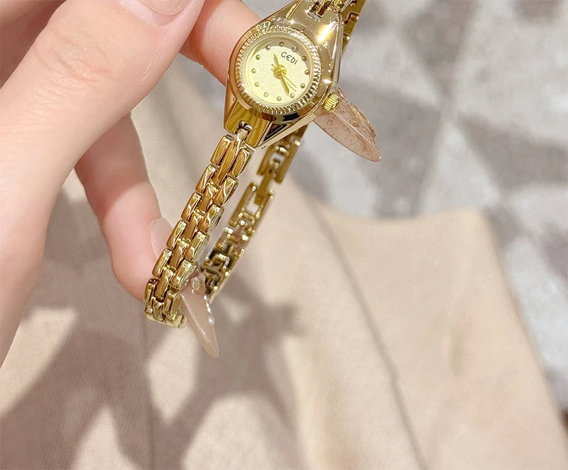 GEDI Ladies Small Watches Temperament Round Dial Quartz Retro Watch Luxury Waterproof Fashionable Wristwatch Gifts for Woman