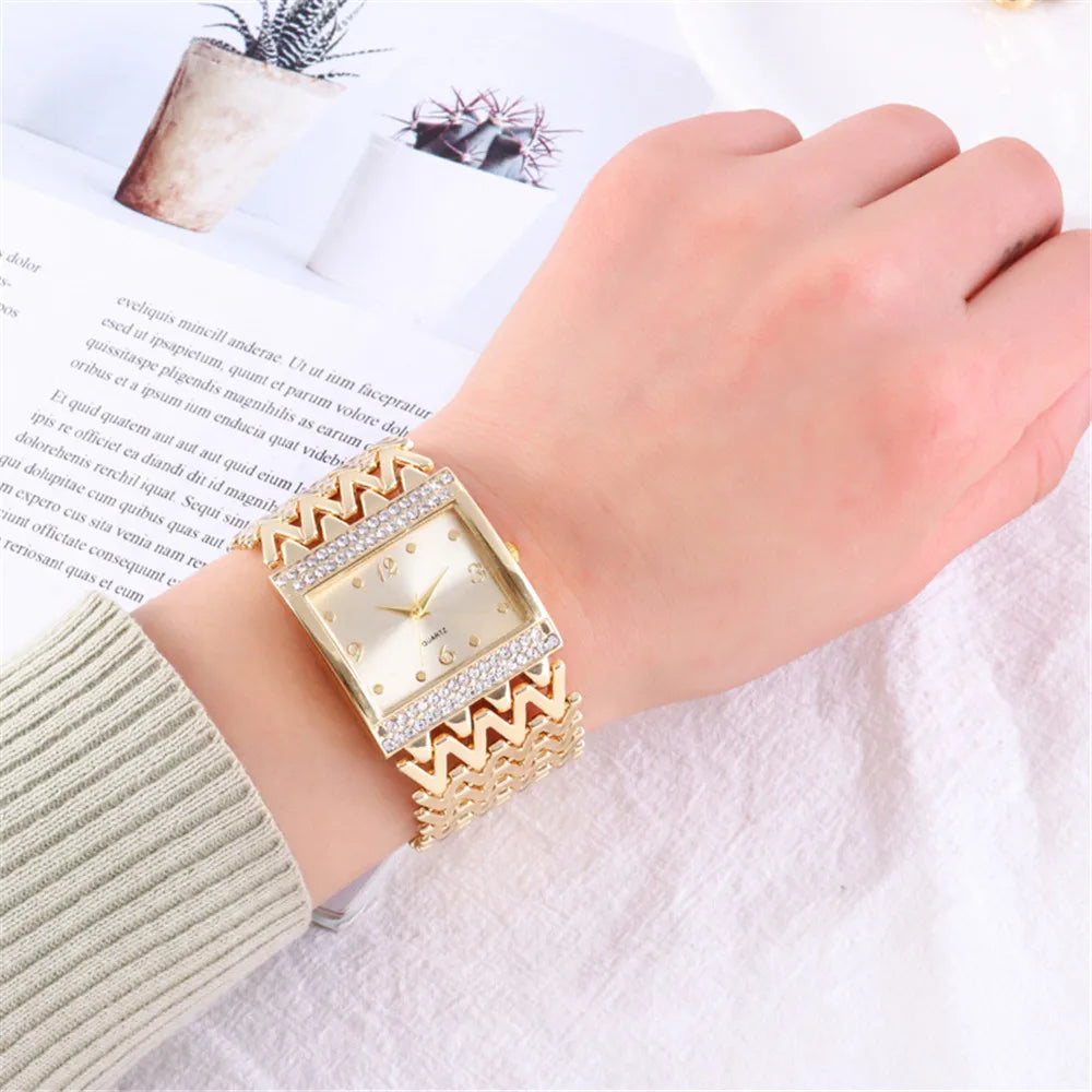Luxury Golds Ladies Bracelet Watch Hot Fashion Simple Square Diamond Female Quartz Watches Stainless Steel Women Clock Dress
