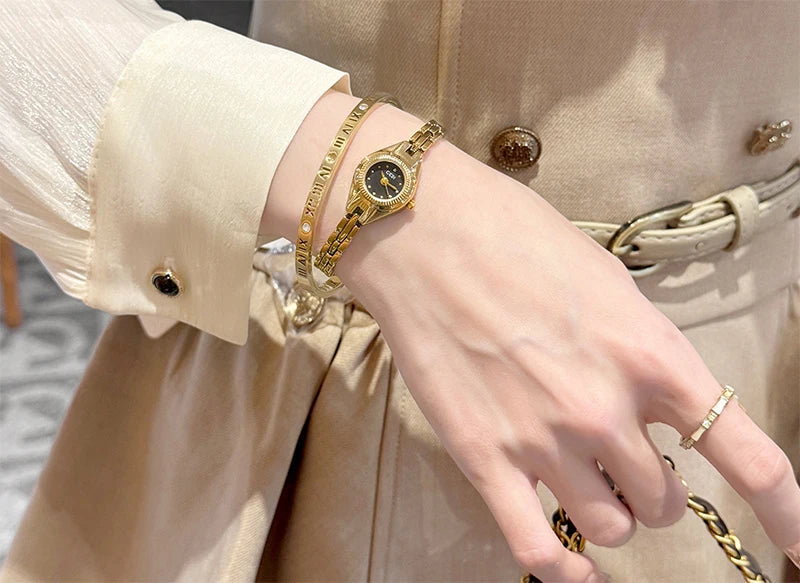 GEDI Ladies Small Watches Temperament Round Dial Quartz Retro Watch Luxury Waterproof Fashionable Wristwatch Gifts for Woman