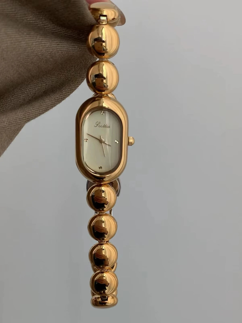 Womens Watch for Girls Wrist Quartz Reloj Sliver Grey Gold Orologio Ladies Luxury Oval Shaped Wristwatch Stainless Steel Clock