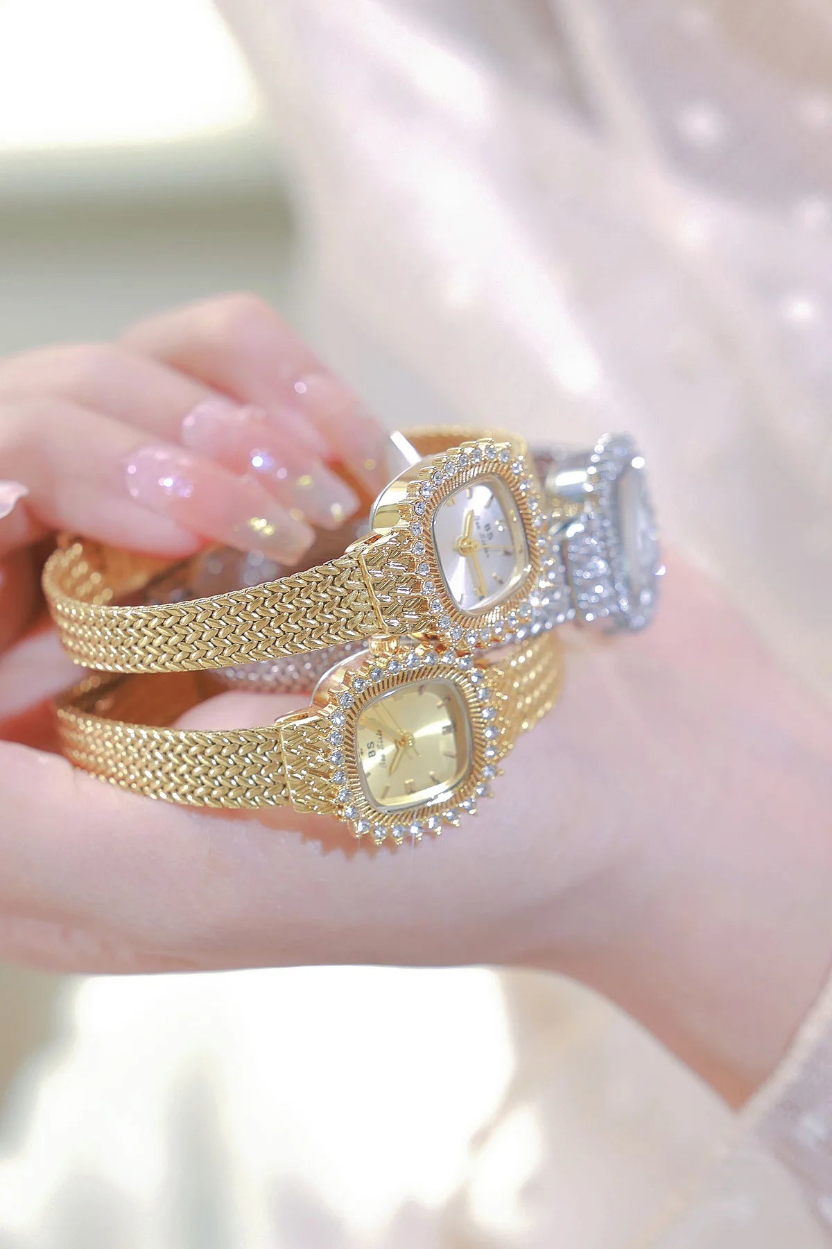 Fashion Brand Luxury Womens Watch With Rhinestones Golden Mesh Diamond Watches Small Ladies Watch For Women Relogios Feminino