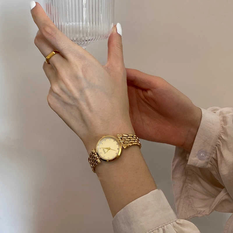 GEDI Ladies Watch New Vintage Exquisite Fashion Quartz Watches Woman Temperament Round Retro Watch Gifts Luxury
