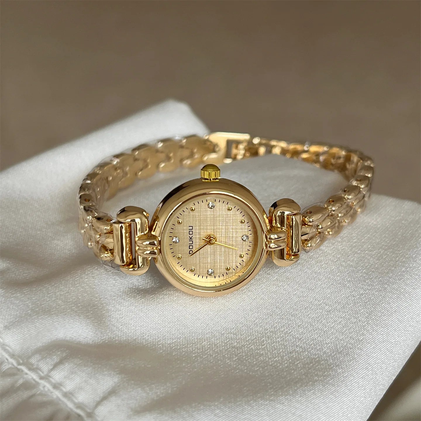 Brand Women Watch Luxury Small Dial Gold Watch Fashion Bracelet Quartz Wristwatches Dropshipping Clock Gift Relojes Para Mujer
