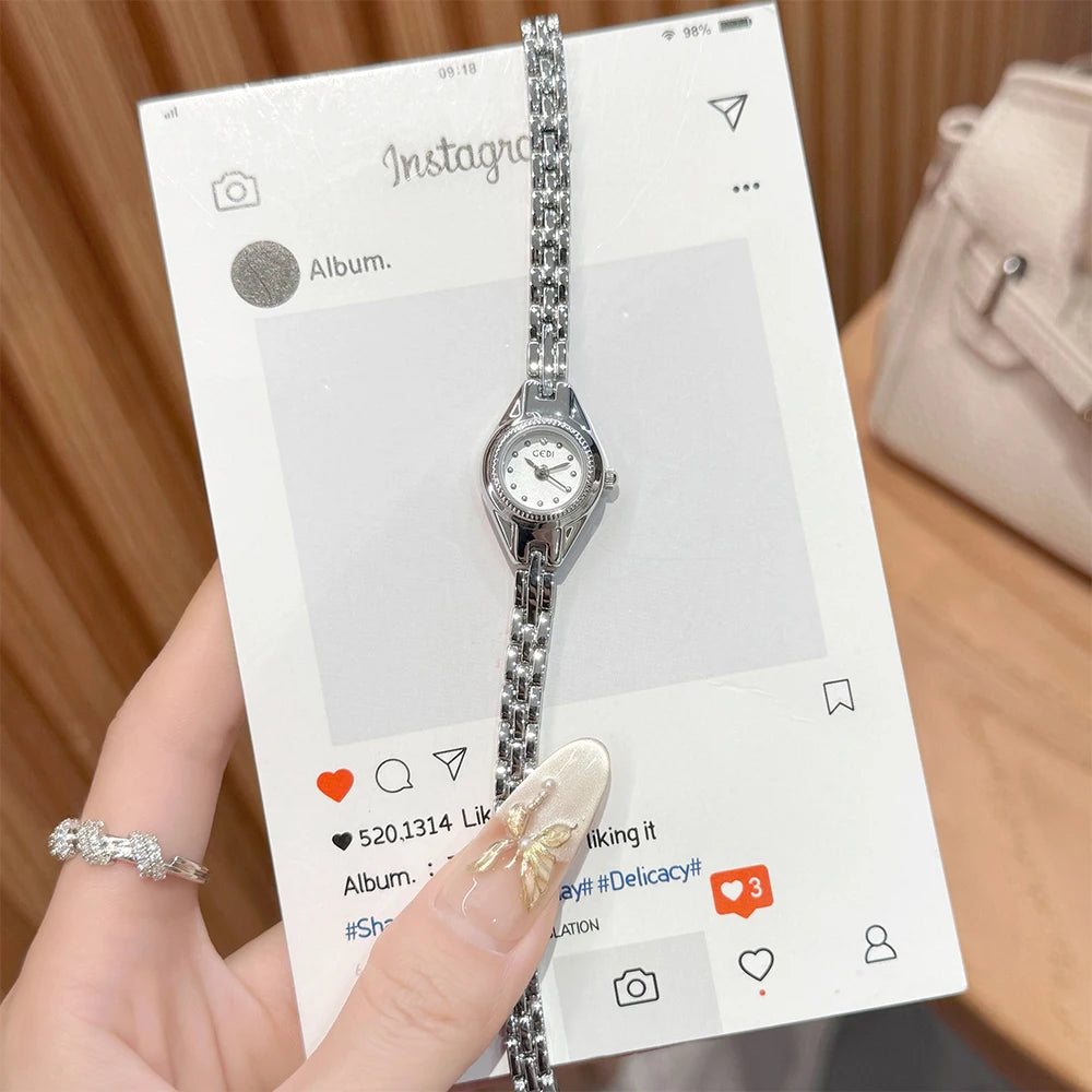 GEDI Ladies Small Watches Temperament Round Dial Quartz Retro Watch Luxury Waterproof Fashionable Wristwatch Gifts for Woman