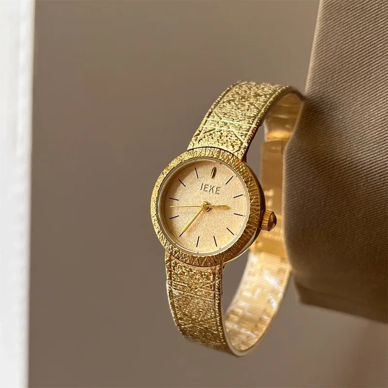 2025 Vintage Woman Quartz Watch Gold Noble Clock Fashion Bracelet Steel Belt Elegant Women Watches Luxury