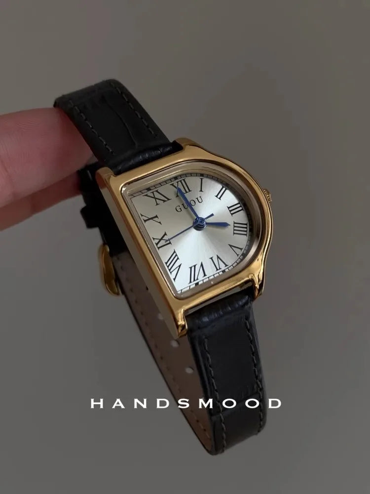 Women Quartz Watch Unique Design Reloj Vintage Black Brown Leather Strap Clock Ladies Simple Fashion Orologio Girls Wristwatch