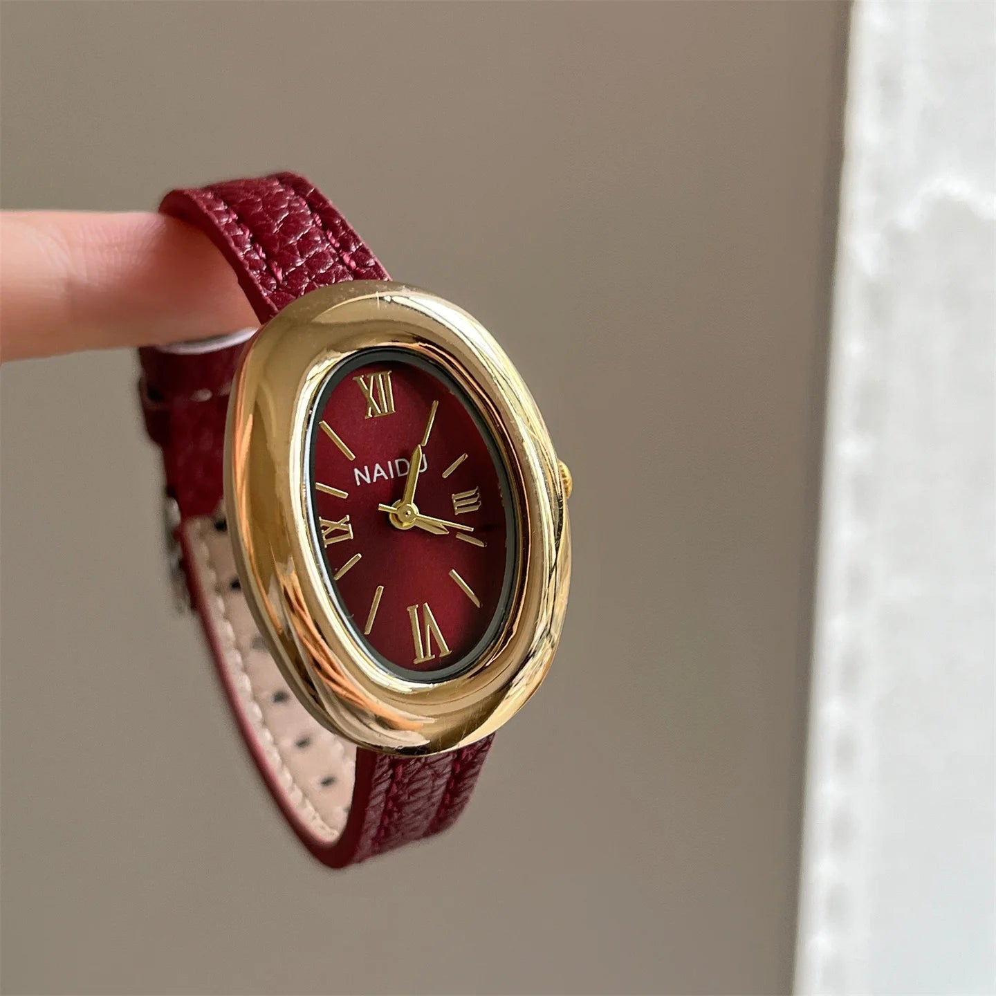 Luxury Pigeon Egg Dial Women's Quartz Watch Vintage Leather Strap Wristwatches Gift Clock Dropshipping Reloj Mujer Montre Femme