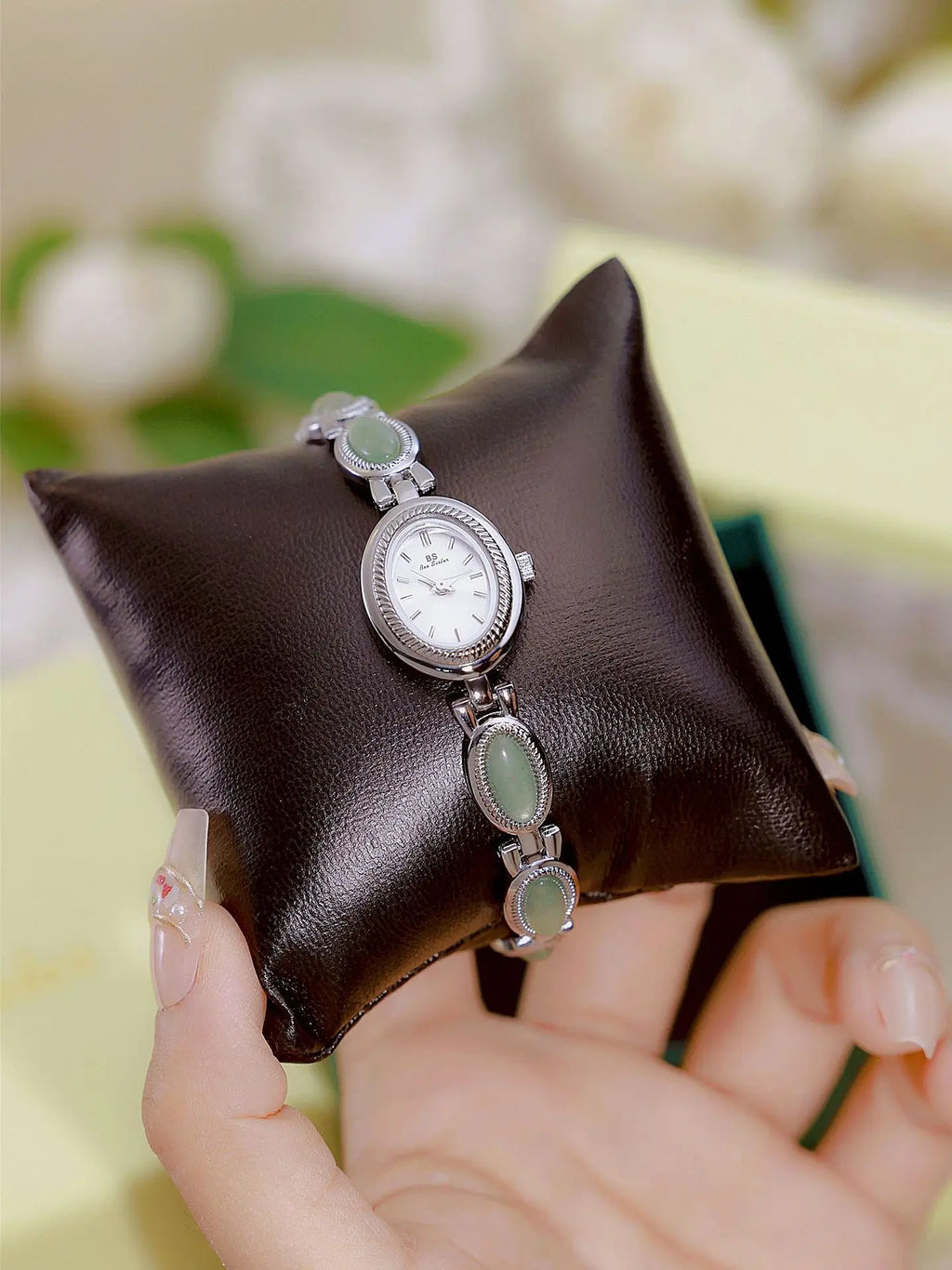 High-end Luxury Ladies Watches Elegant Green Jewelry Jade Quartz Bracelet Wristwatch gifts for women 2025 Fashion dress Watch