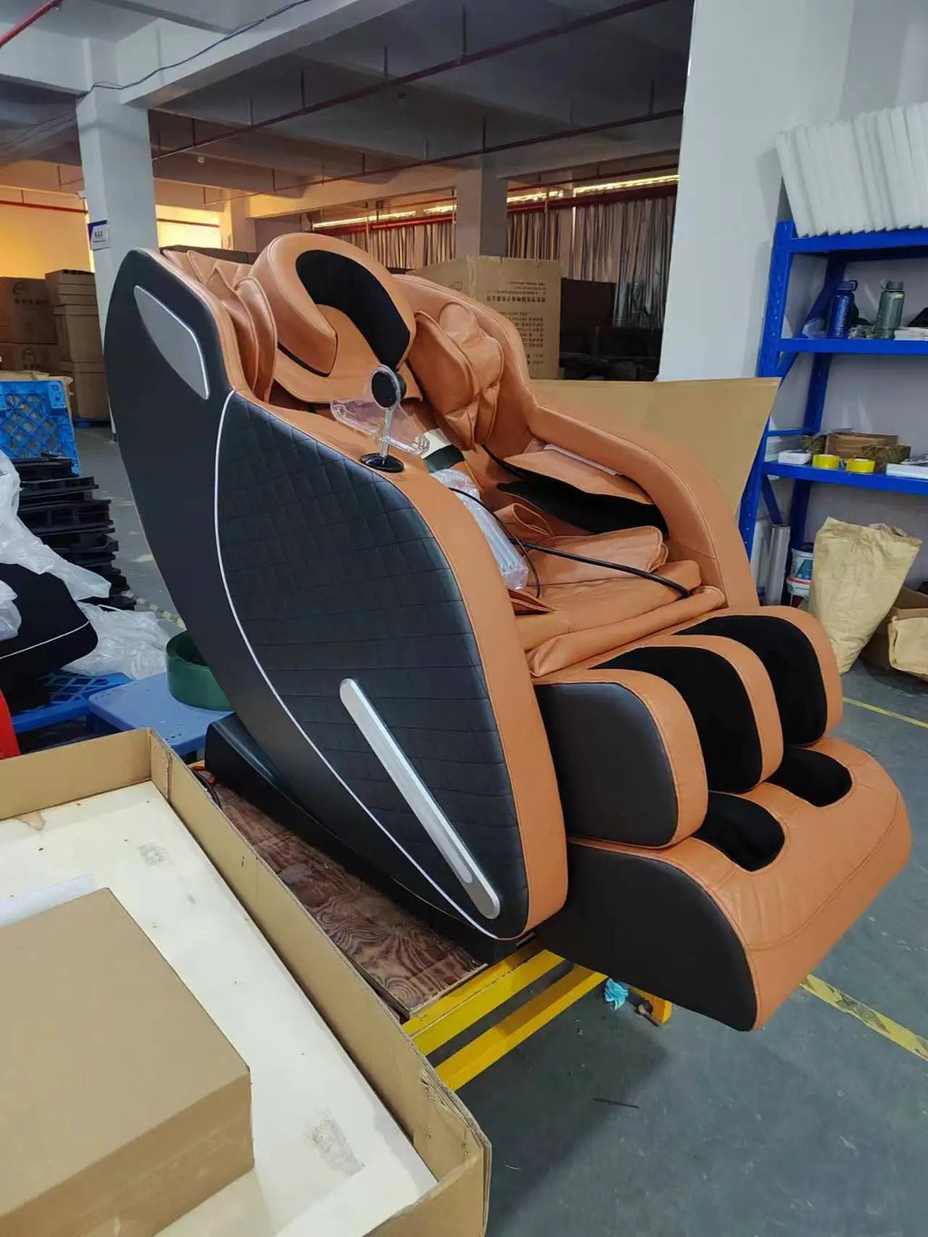 Electric Smart massage chair zero gravity with Voice Control Foot Airbag Massage for Full Body Relief for Family Use 3D Shiatsu