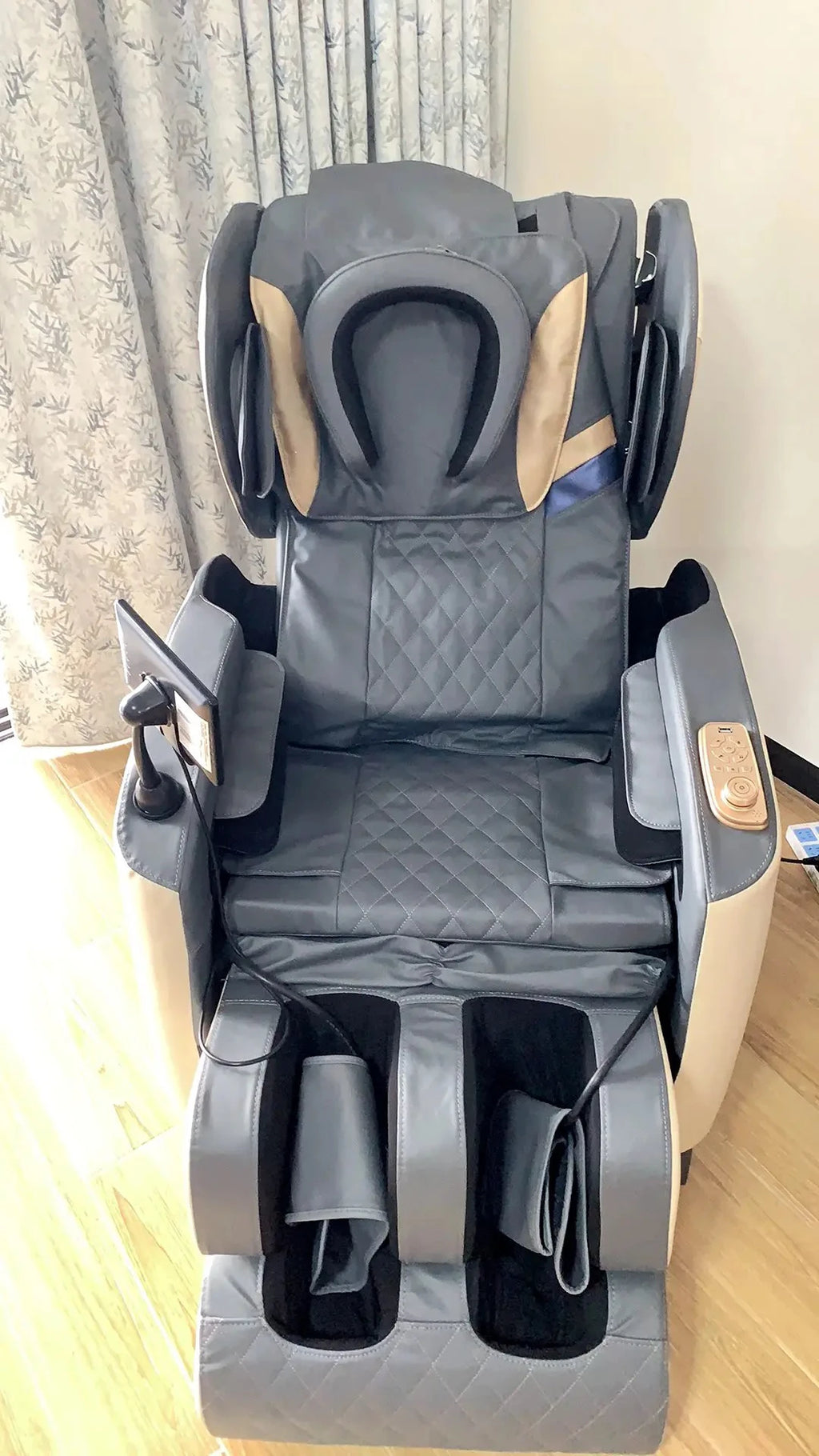 Electric Smart massage chair zero gravity with Voice Control Foot Airbag Massage for Full Body Relief for Family Use 3D Shiatsu