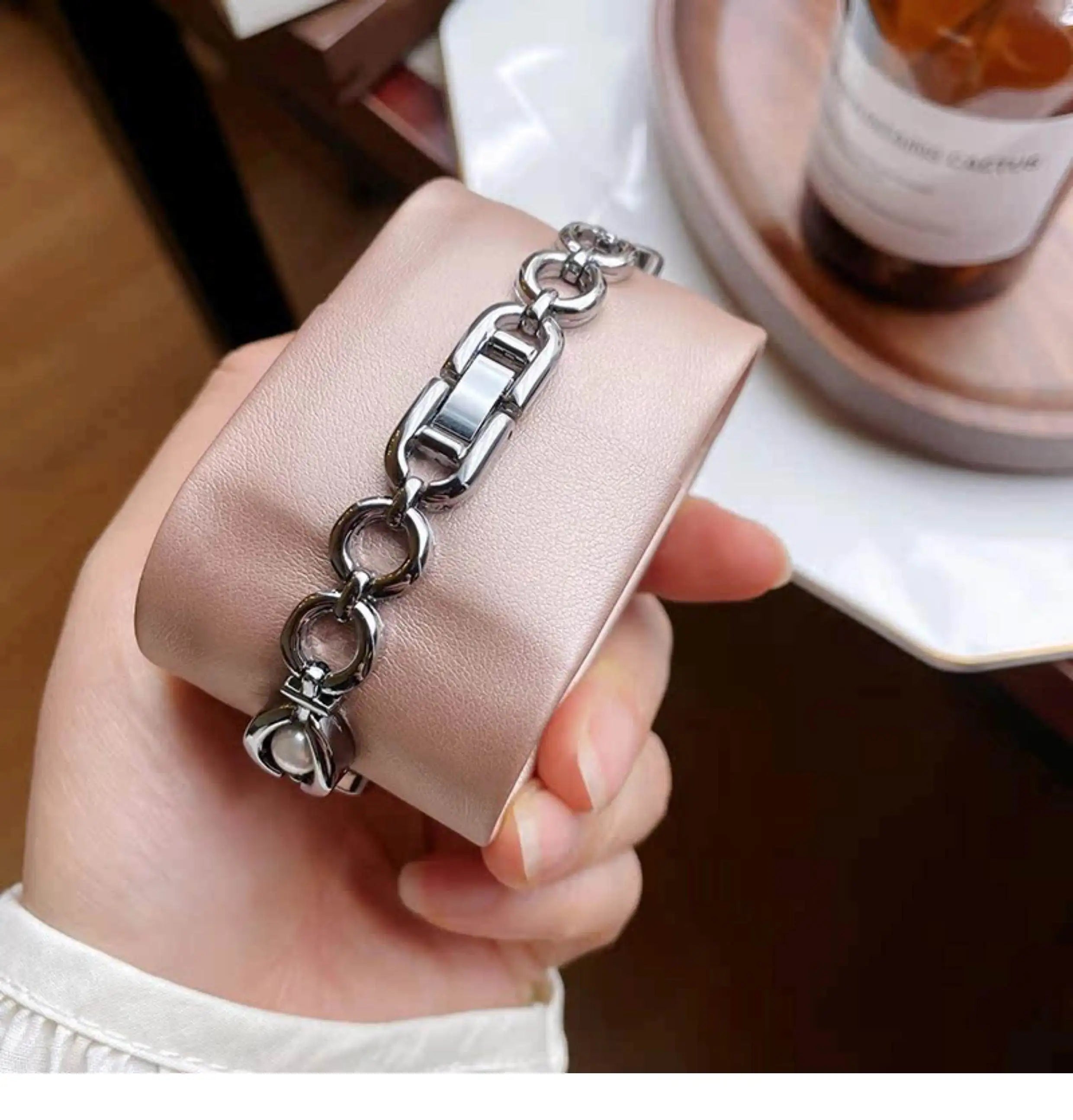 BS bee sister Woman Watches Luxury Fashion Dress Elegant Quartz Women's Wristwatch Clock