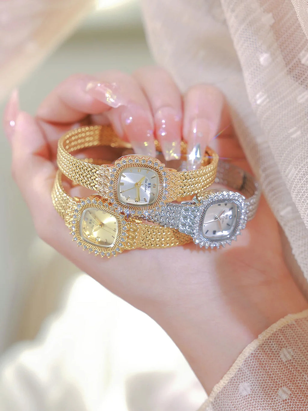 Fashion Brand Luxury Womens Watch With Rhinestones Golden Mesh Diamond Watches Small Ladies Watch For Women Relogios Feminino