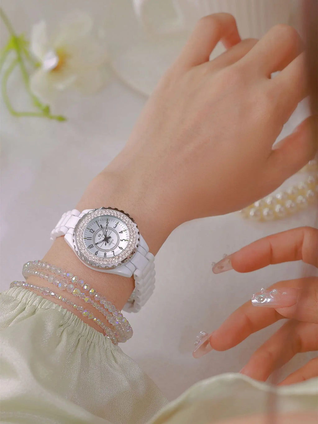 New Fashion Women Quartz Watch Ceramic Strap Clock Silver Diamond Wristwatch for Girl Student Relogio Feminino Dress Gifts