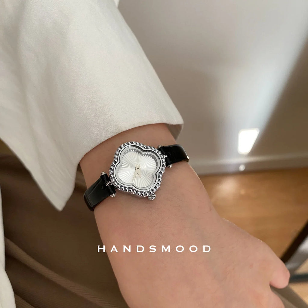2025 Premium Luxury Women's Watch Fashionable Personalized Gold-Tone Leather Strap Quartz Watch Instagram-Worthy Gift for Women