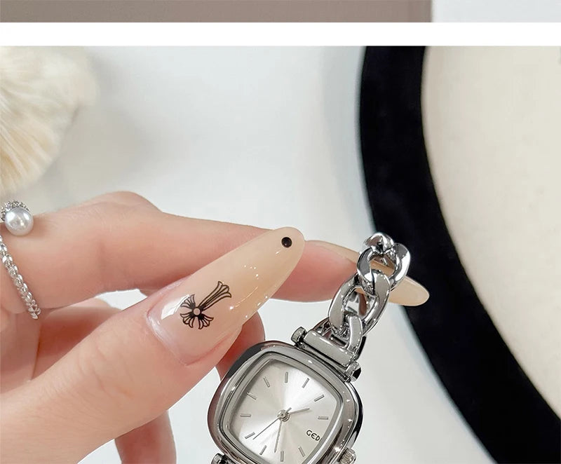GEDI Watch Elegant 2026 Women Niche Exquisite Light Luxury Shell Bracelet Quartz Women's Silver Watches Gift for Ladies