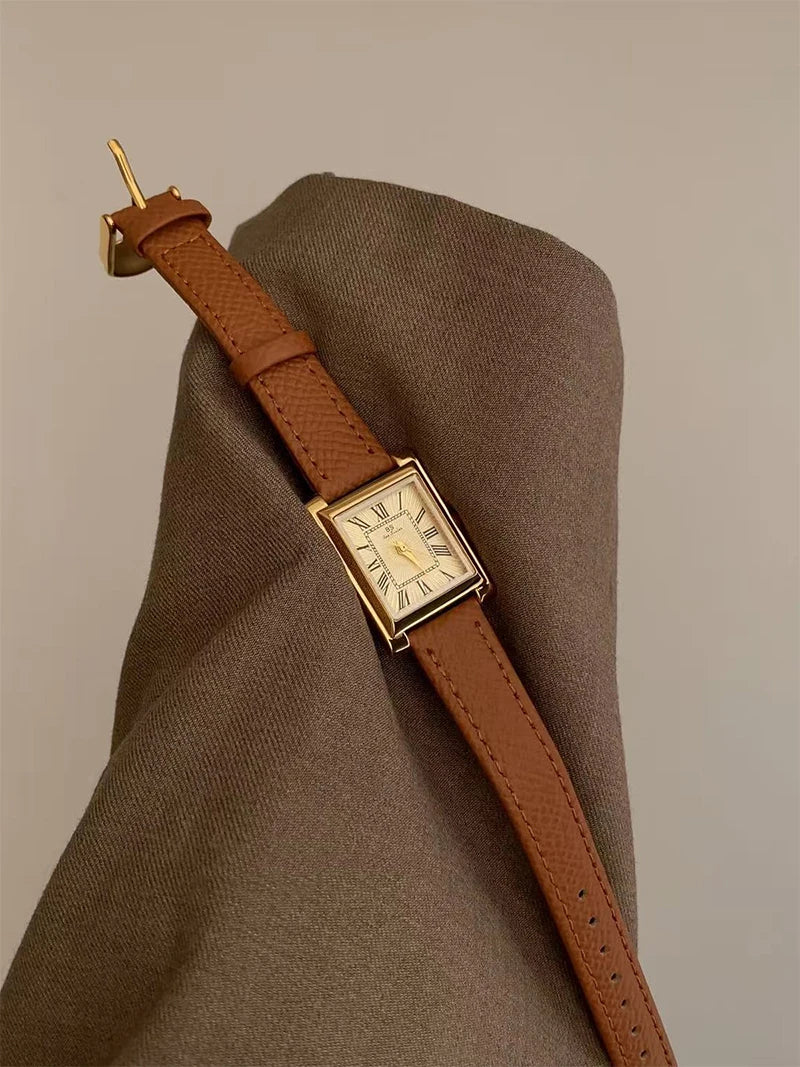Ladies Elegant Quartz Vintage Watch Niche Minimalist Leather Strap Wristwatch Gifts Women Watches Exquisite Fashion