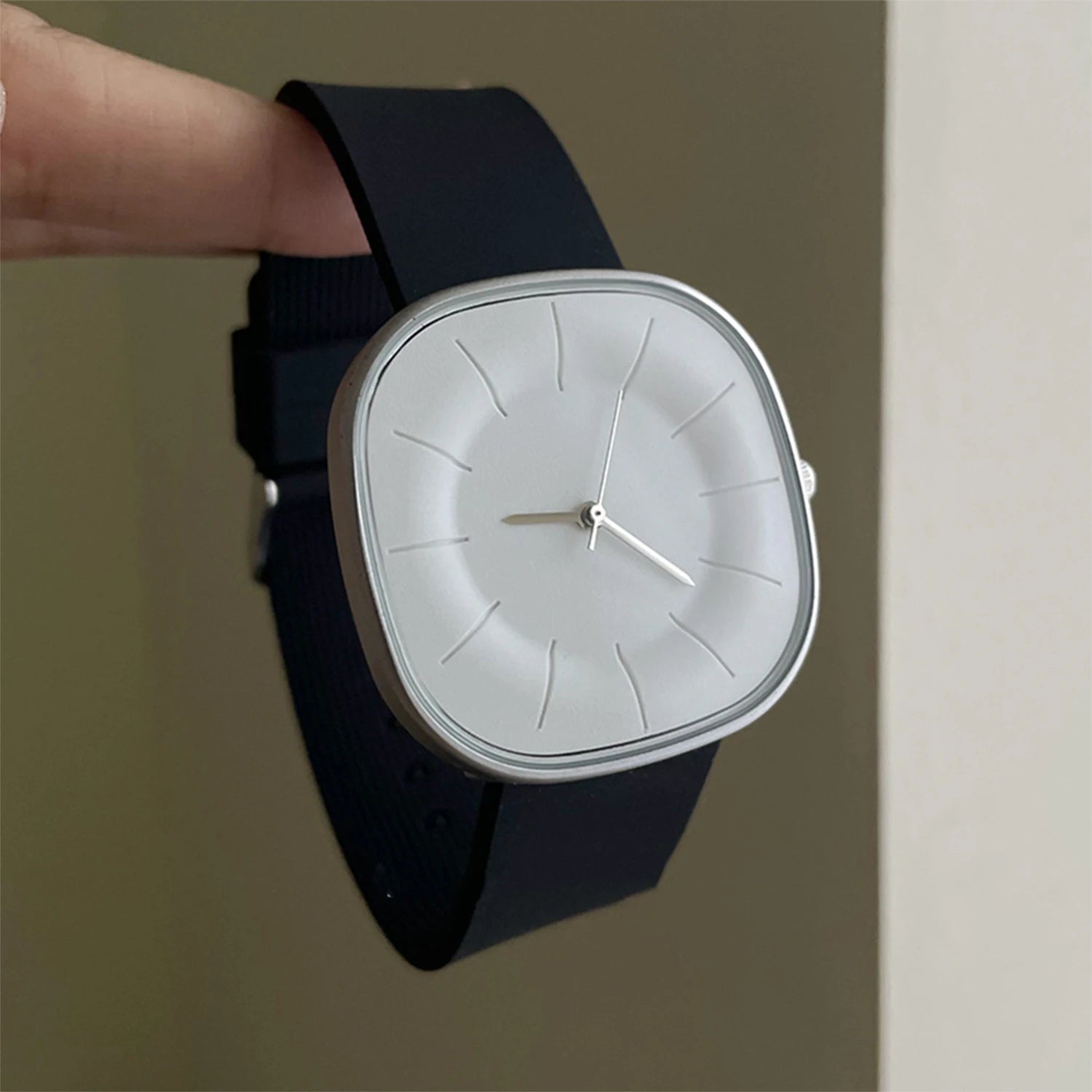 Luxury-inspired Dopamine Square-Face Watches for Women Silicone Strap, Waterproof Quartz Movement Women's Watch Student Gift