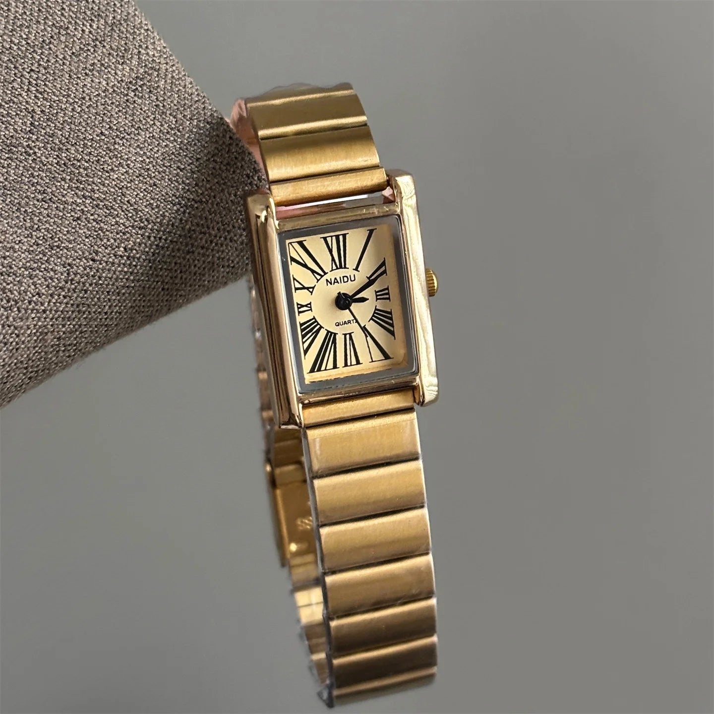 Hot Sale Women Square Dial Quartz Watch Minimalist Steel Strap Wristwatch Para Mujer Ladies Gifts Dropshipping Relógio Feminino