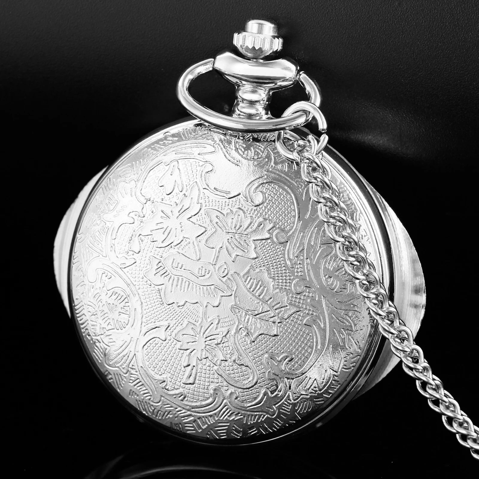 Vintage Bronze Eye Round Case Shape Quartz Pocket Watch Jewelry Pendant Necklace Chain Gifts for Men Women