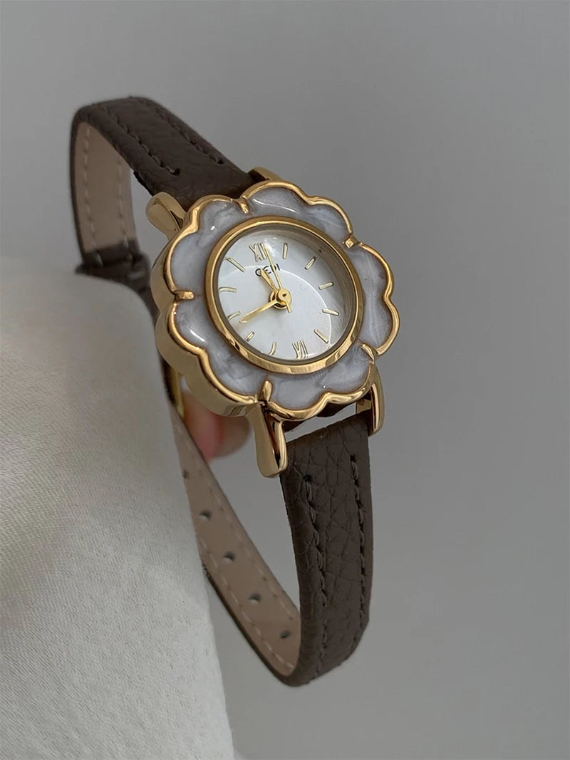 Ladies Elegant Quartz Vintage Watch Niche Minimalist Leather Strap Wristwatch Gifts Women Watches Exquisite Fashion