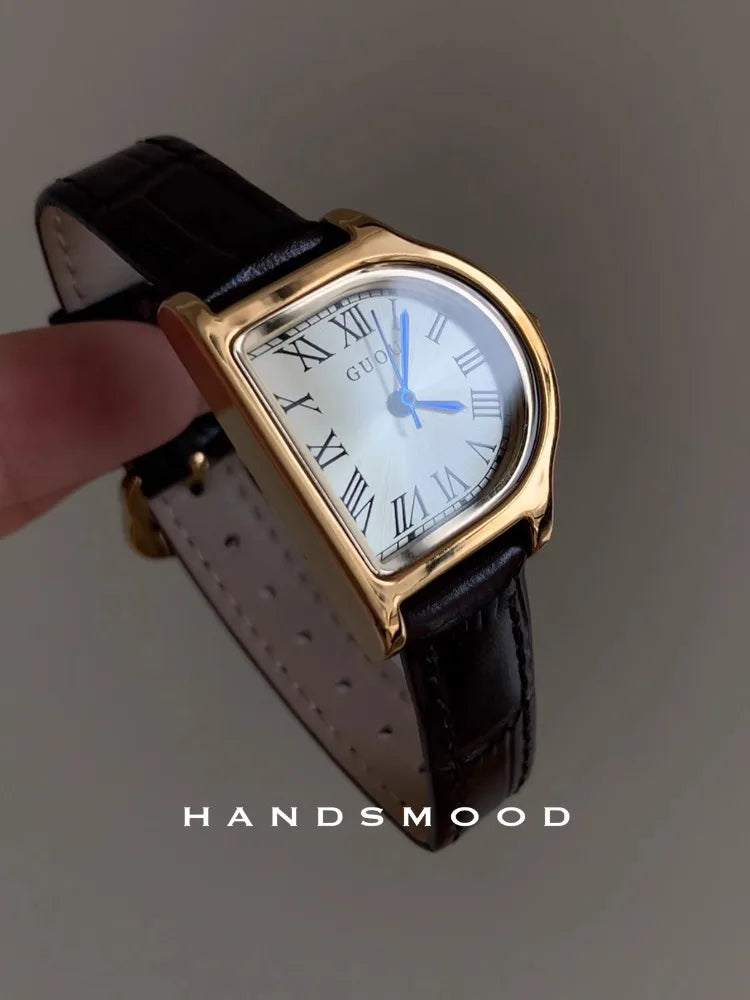 Women Quartz Watch Unique Design Reloj Vintage Black Brown Leather Strap Clock Ladies Simple Fashion Orologio Girls Wristwatch