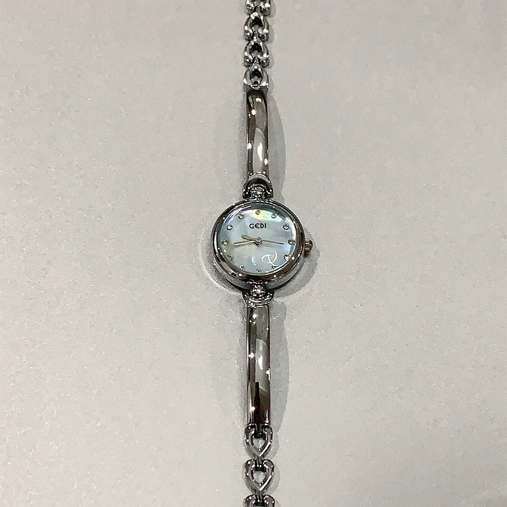 NEW Minimalist Fashion Bracelet Watches for Women Small Round Dial Clock Gift Women's Quartz Watch in Silver