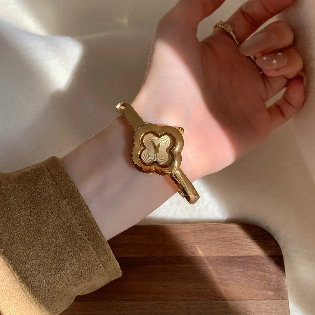 Women Reloj Mujer for Girls Quartz Watch Gold Sliver Stainless Steel Orologio Ladies Wristwatch Luxury New Bracelet Bangle Clock