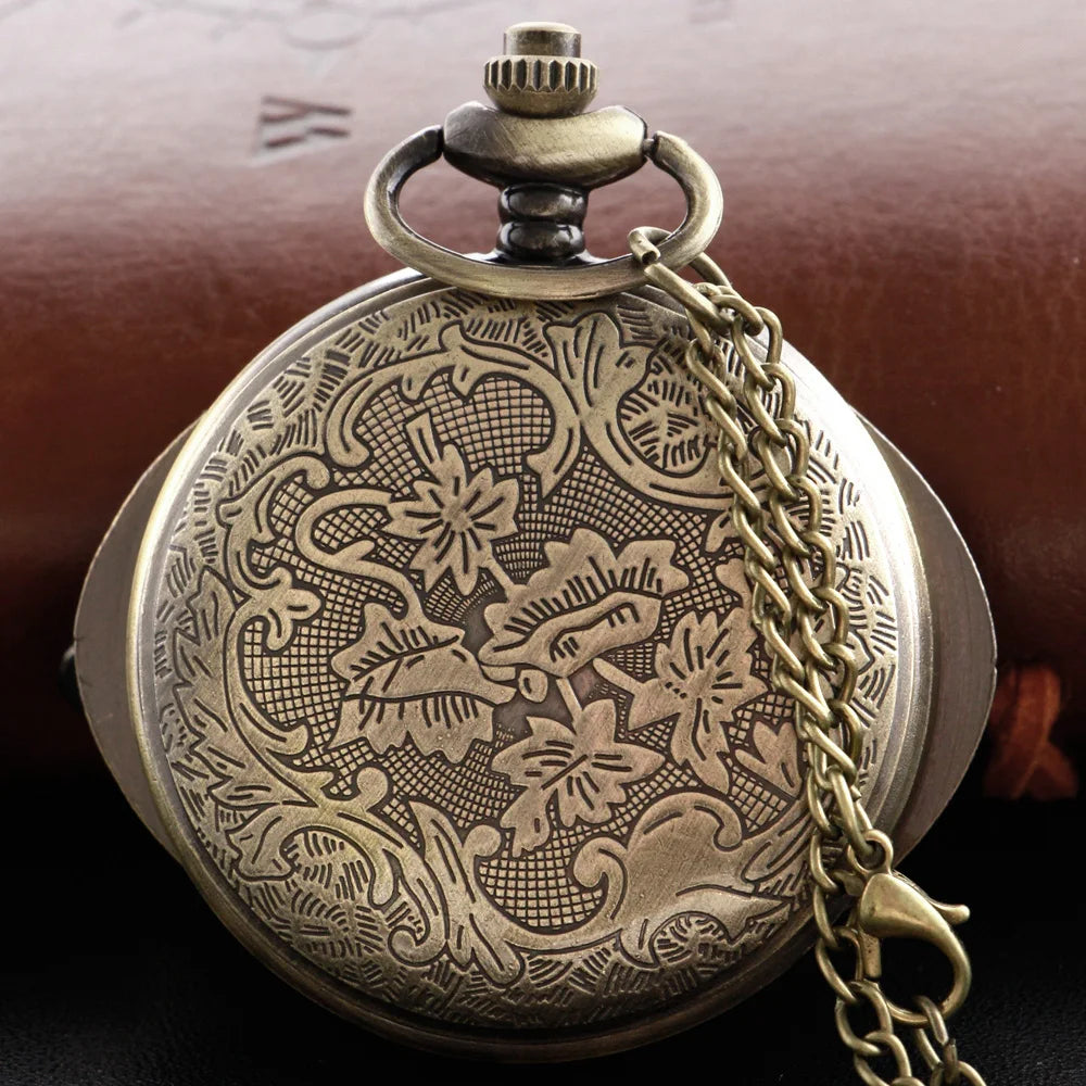 Vintage Bronze Eye Round Case Shape Quartz Pocket Watch Jewelry Pendant Necklace Chain Gifts for Men Women
