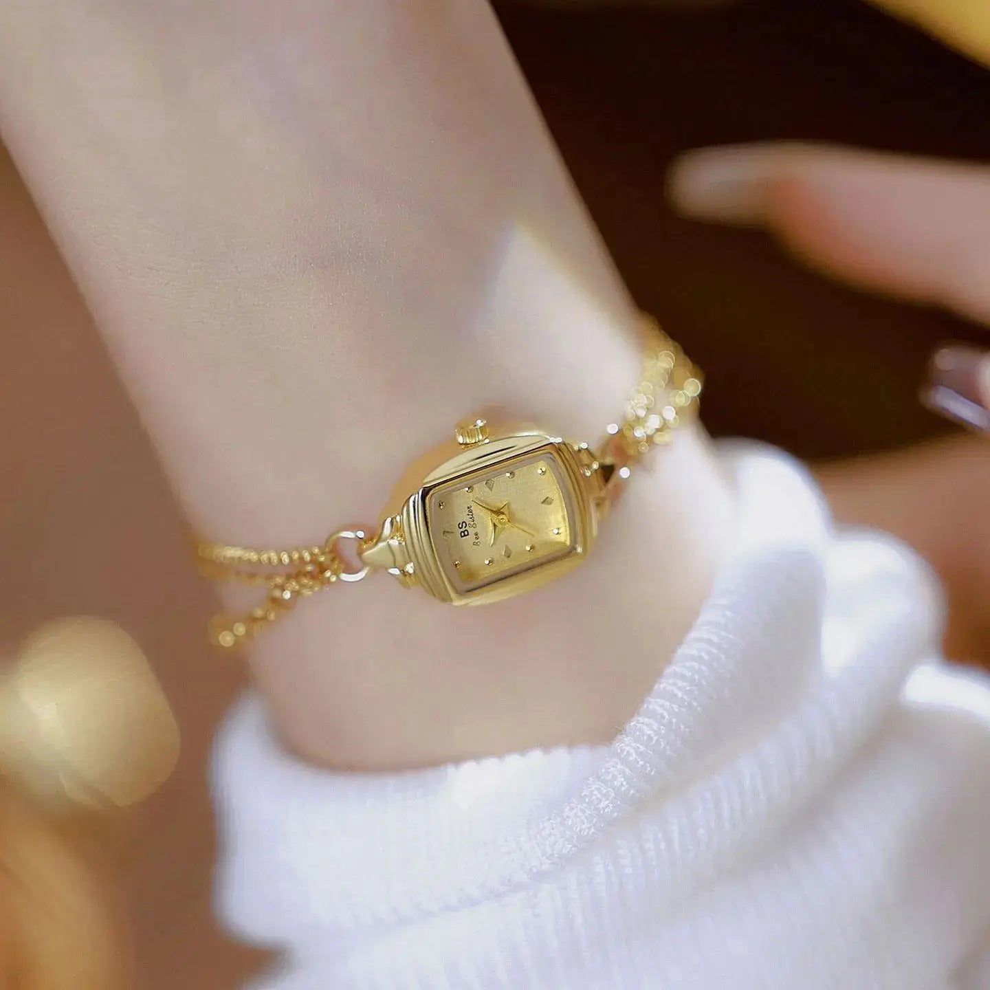 Elegant Ladies' Watch Bracelet Small Silver Wristwatch Simple Retro Square High-End Women's Watch Brand