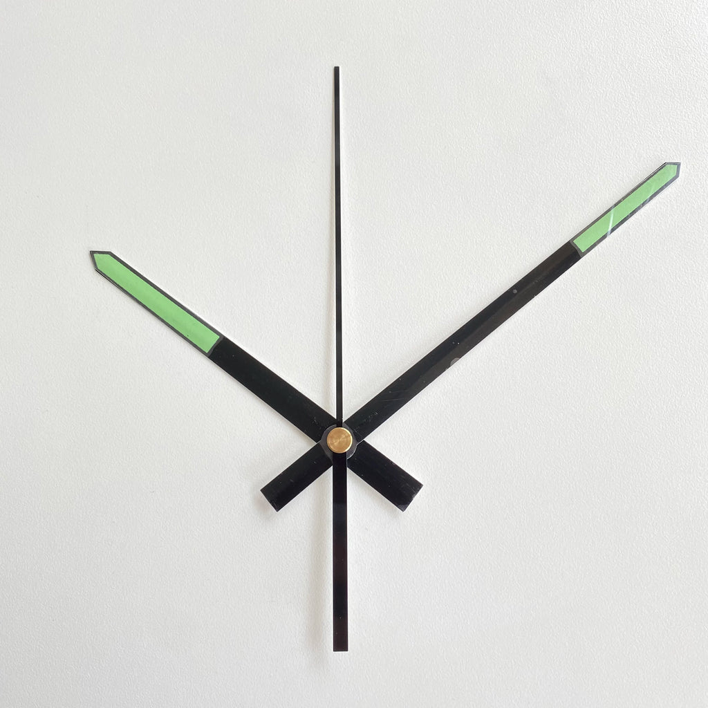 Mute DIY Wall Clock Movement Mechanism with Clock Hands Silent Kit Battery Operated Watch Repair Parts Replacement Set