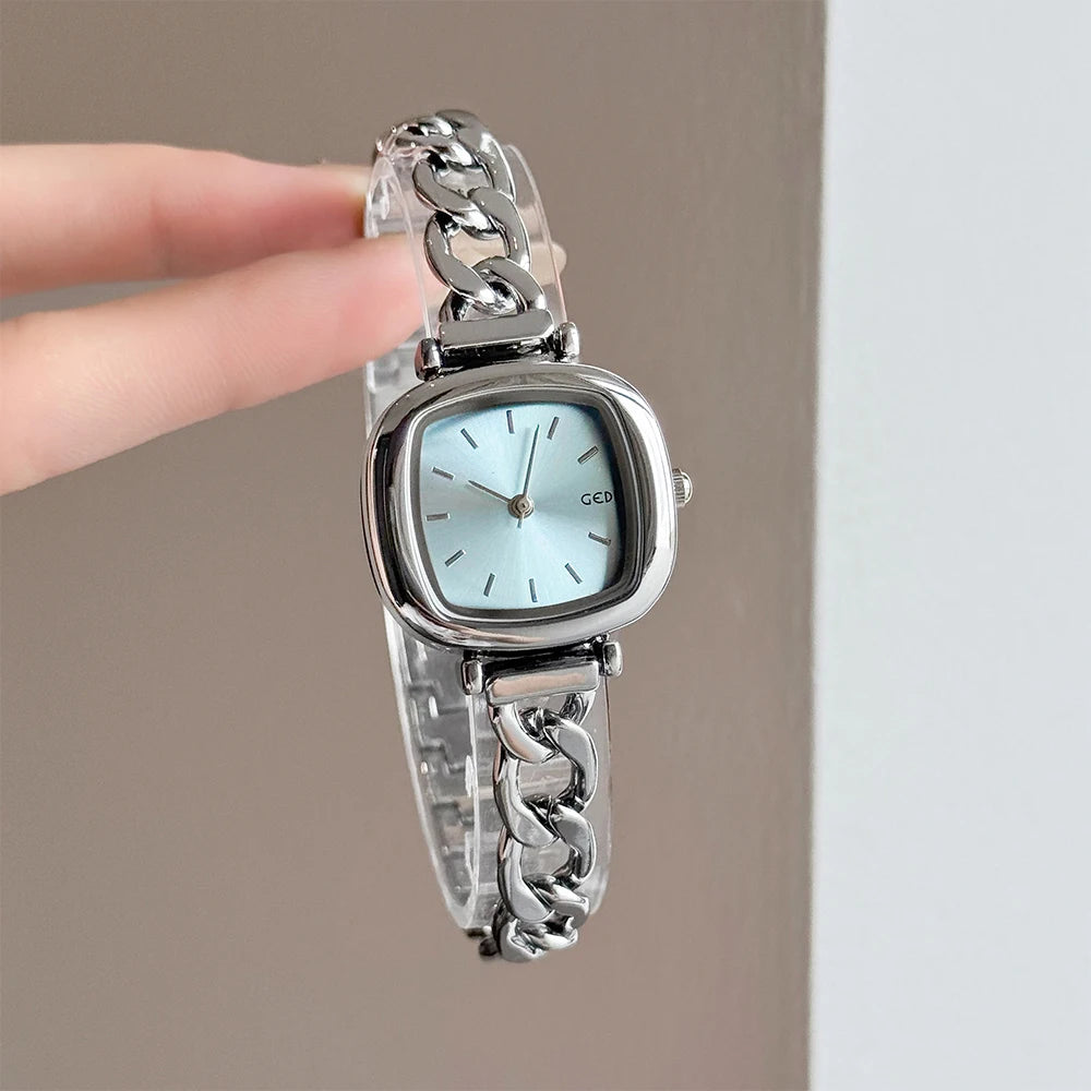 GEDI Watch Elegant 2026 Women Niche Exquisite Light Luxury Shell Bracelet Quartz Women's Silver Watches Gift for Ladies