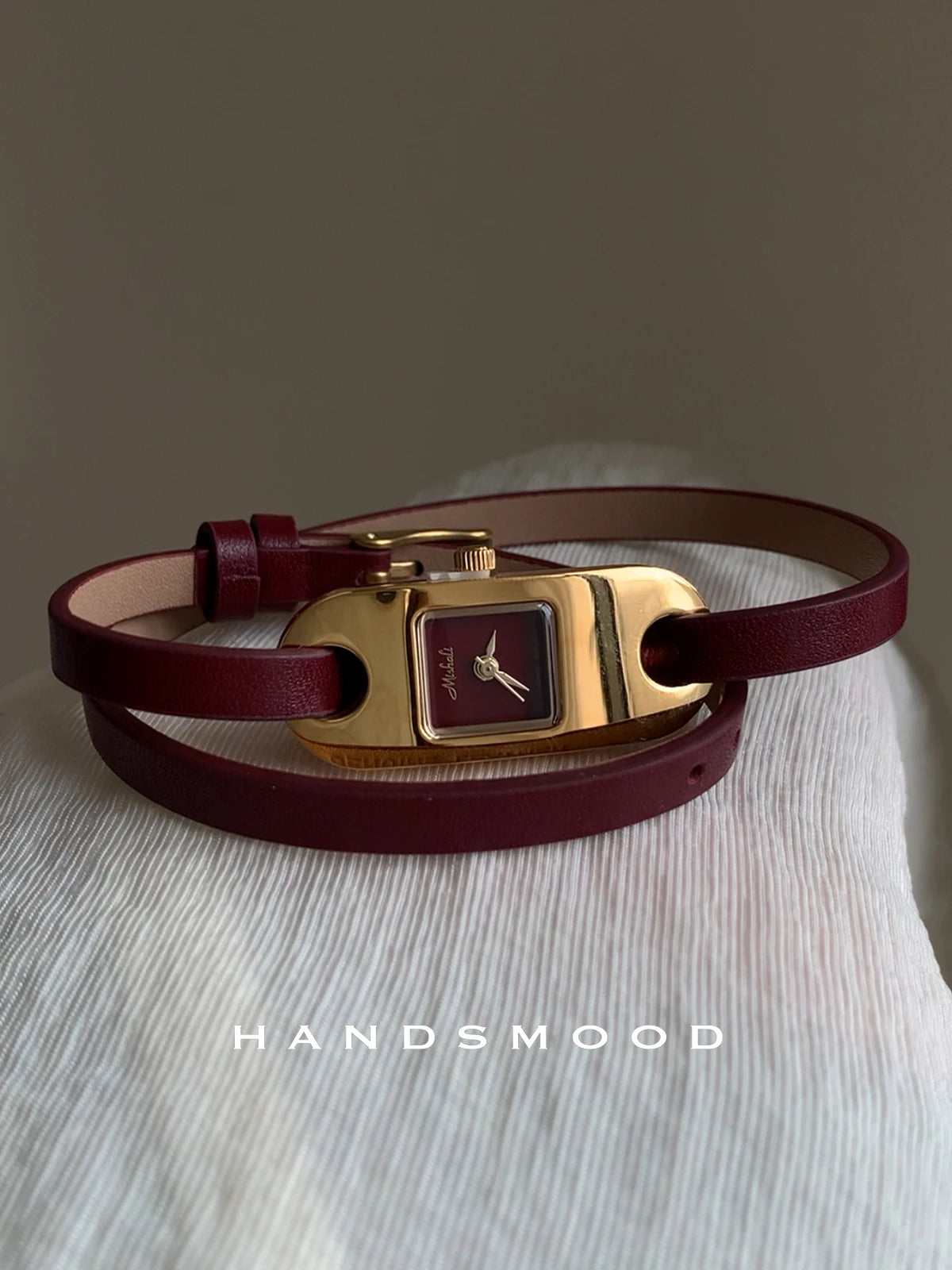 High-quality luxury watch with long red strap, double-layered, high-end fashion leather quartz watch, a gift for your girlfriend