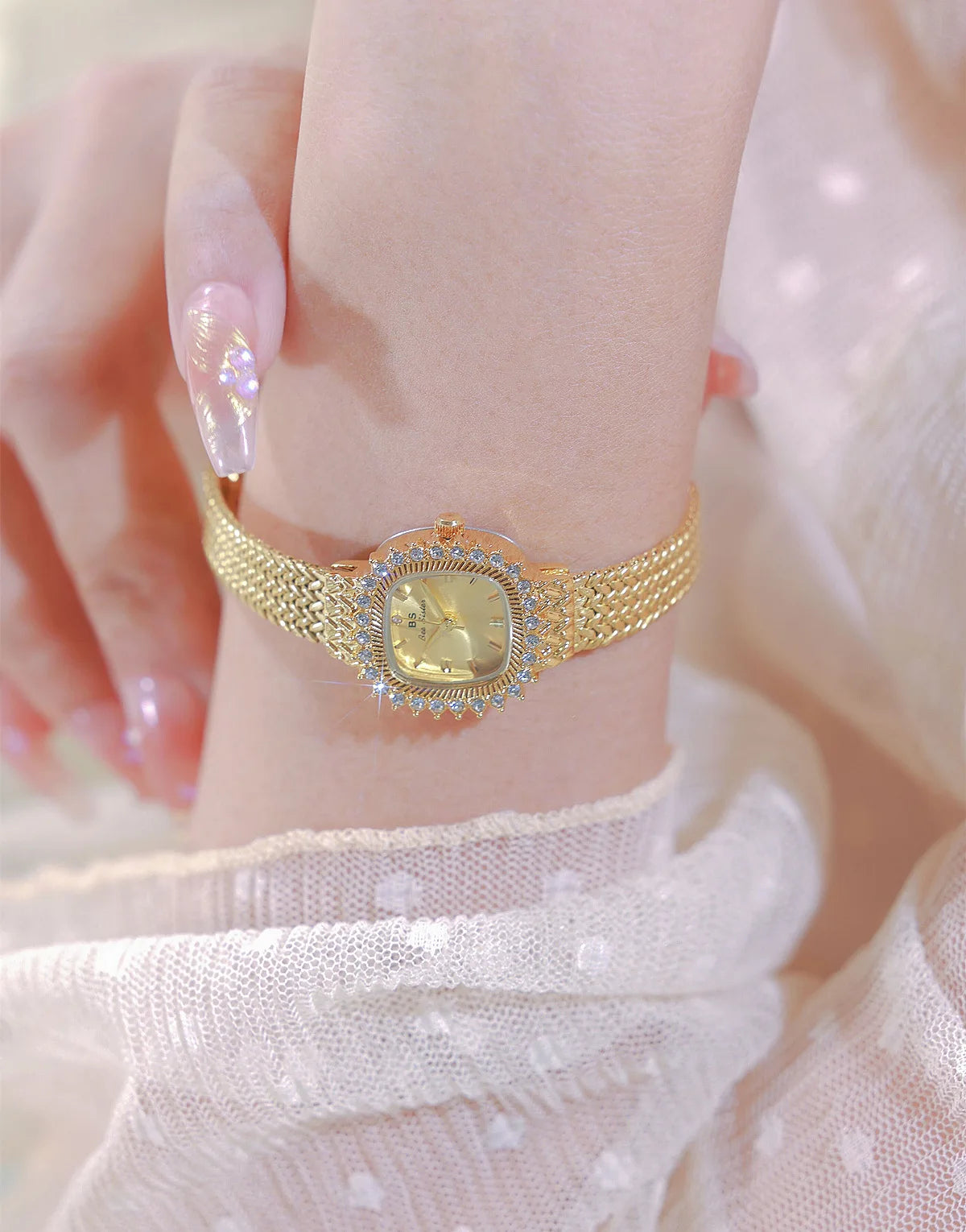 Fashion Brand Luxury Womens Watch With Rhinestones Golden Mesh Diamond Watches Small Ladies Watch For Women Relogios Feminino