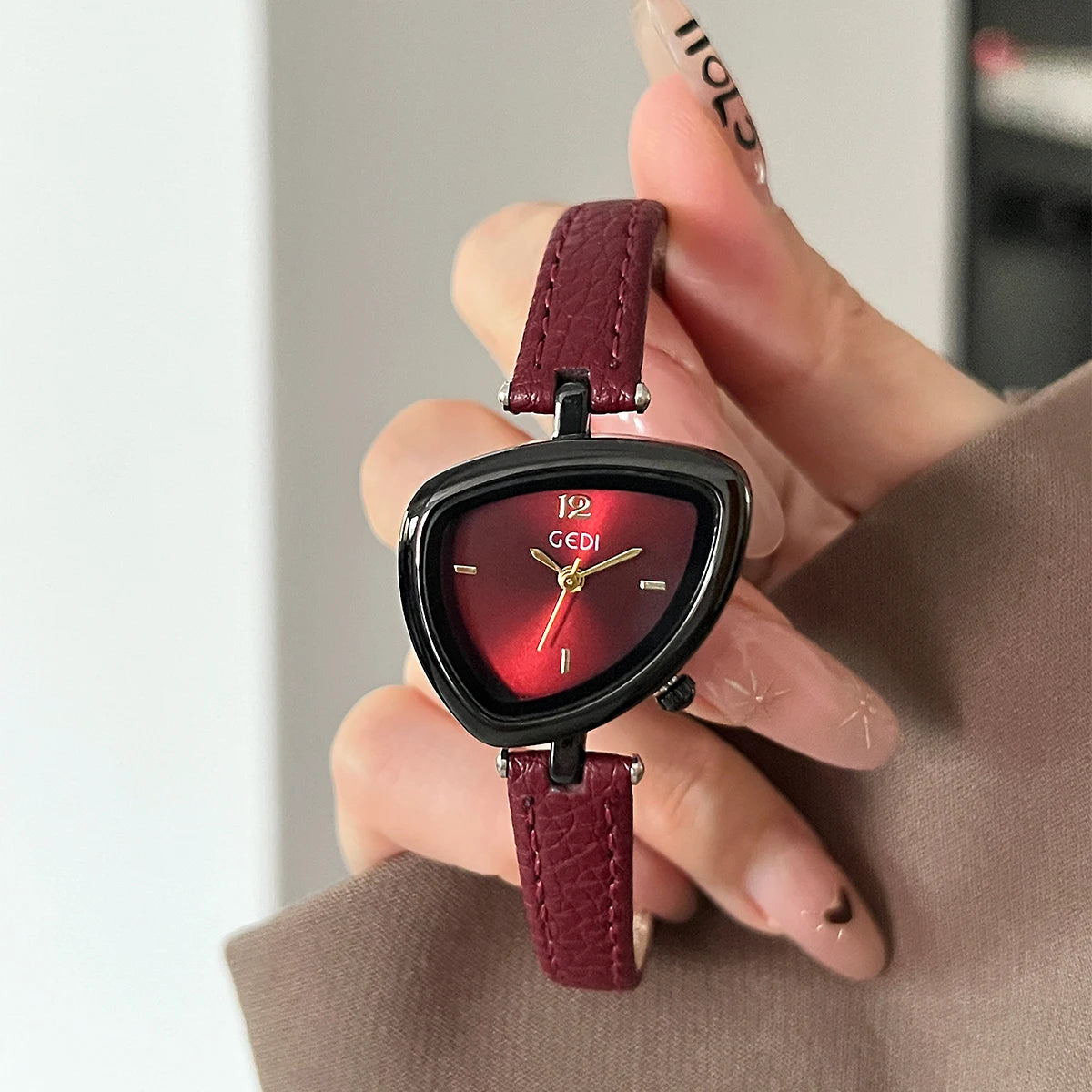 GEDI Vintage Watch Leather Light Luxury Simple Unique Irregular Dial Ladies Watches Elegant Quartz Waterproof Women's Wristwatch
