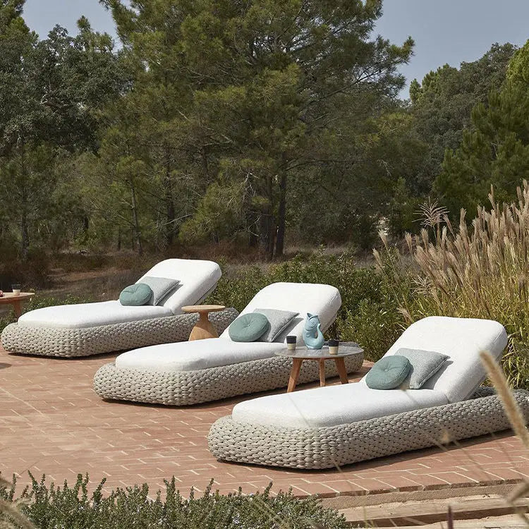 Outdoor Leisure Lounge Bed Courtyard Villa Braided Rope Garden Villa Pool Outdoor Rattan Lazy Single Bed Furniture