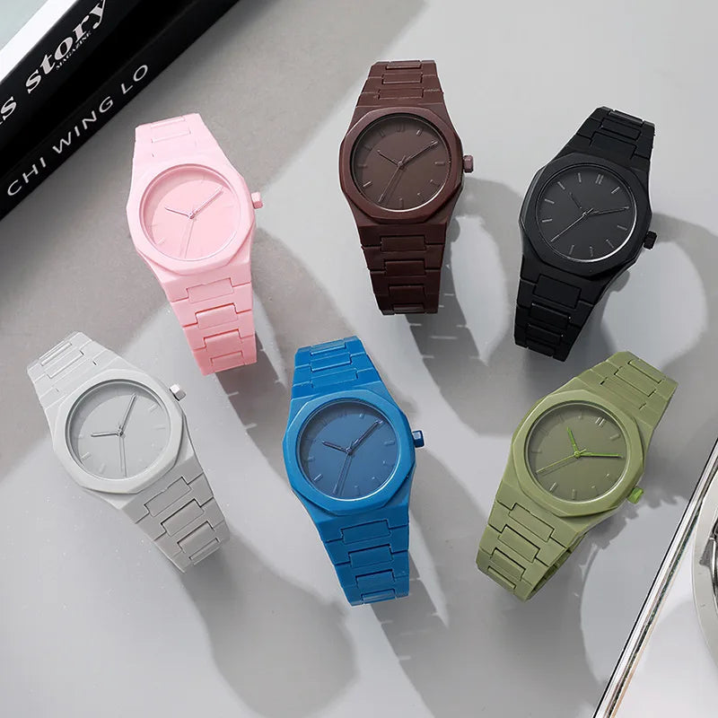 Top Fashion Men Luxury Calendar Watch Women Business Casual Quartz Watches Sports Plastic Watch Students Watches Reloj Hombre