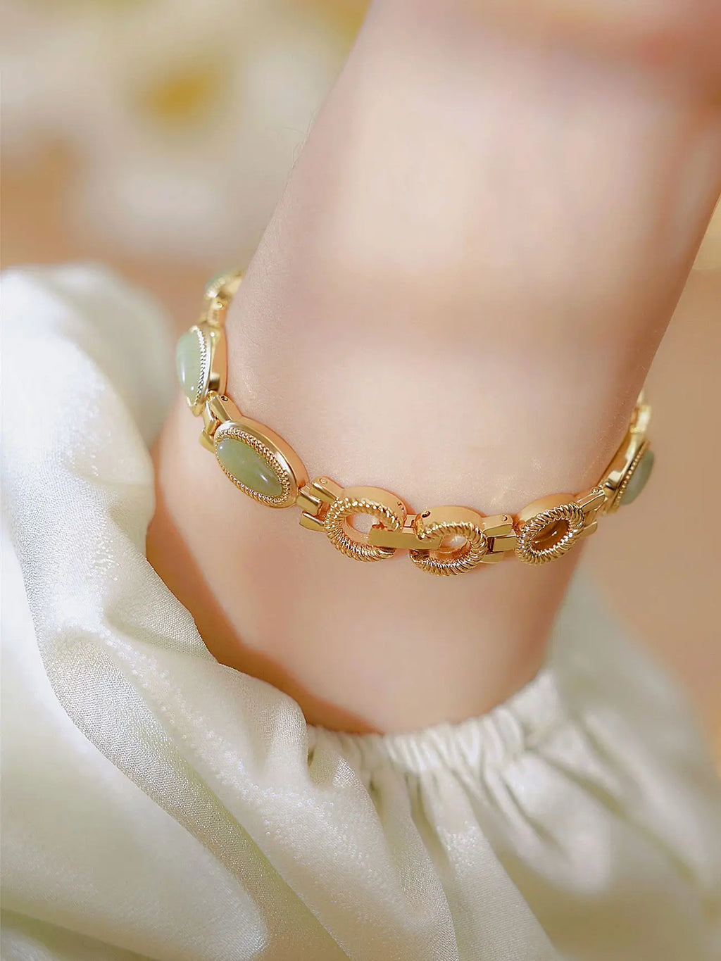 High-end Luxury Ladies Watches Elegant Green Jewelry Jade Quartz Bracelet Wristwatch gifts for women 2025 Fashion dress Watch