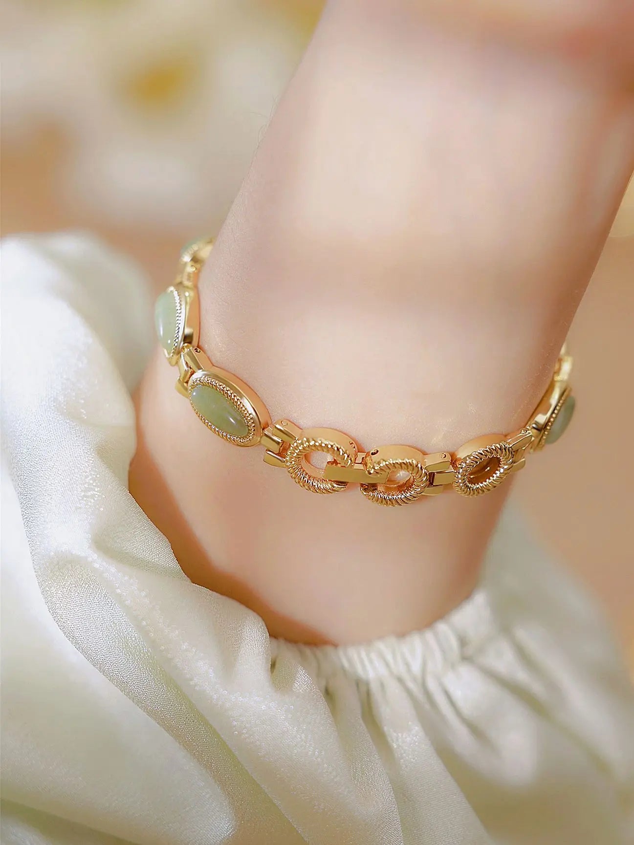 High-end Luxury Ladies Watches Elegant Green Jewelry Jade Quartz Bracelet Wristwatch gifts for women 2025 Fashion dress Watch